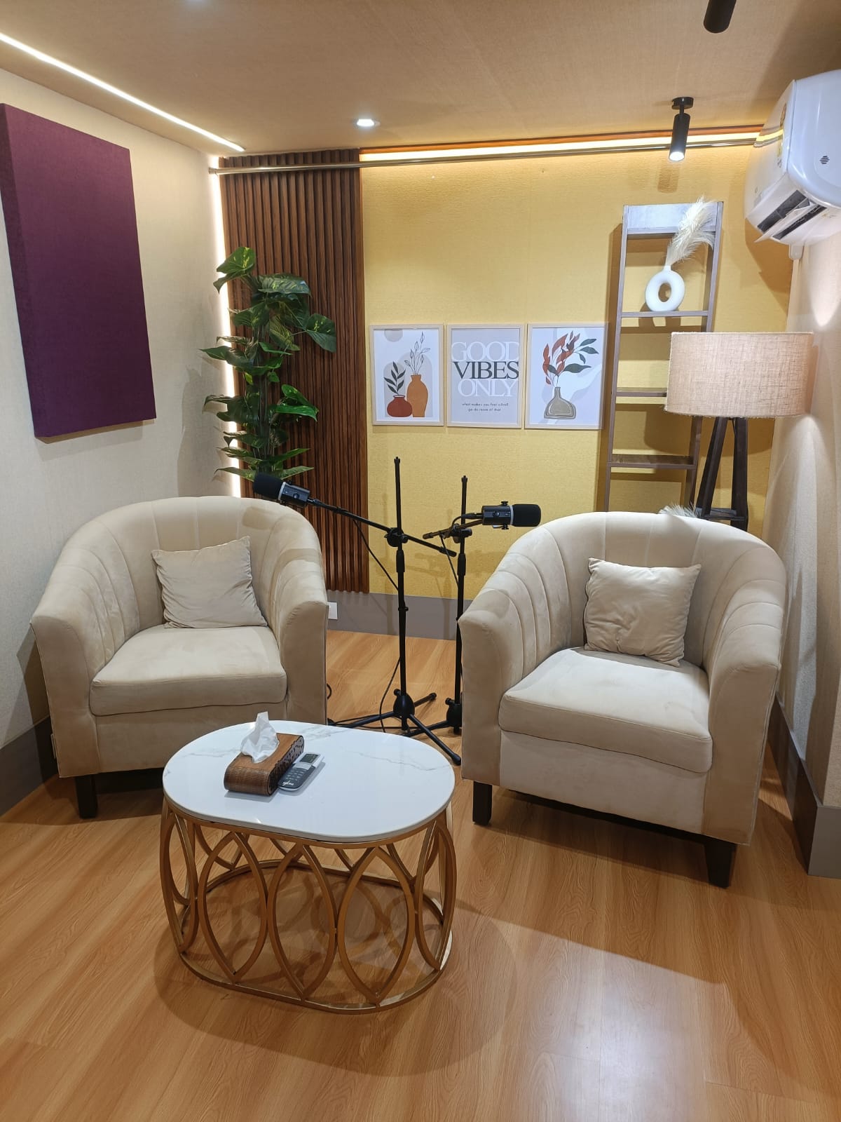 Podcast Studio Setup 9